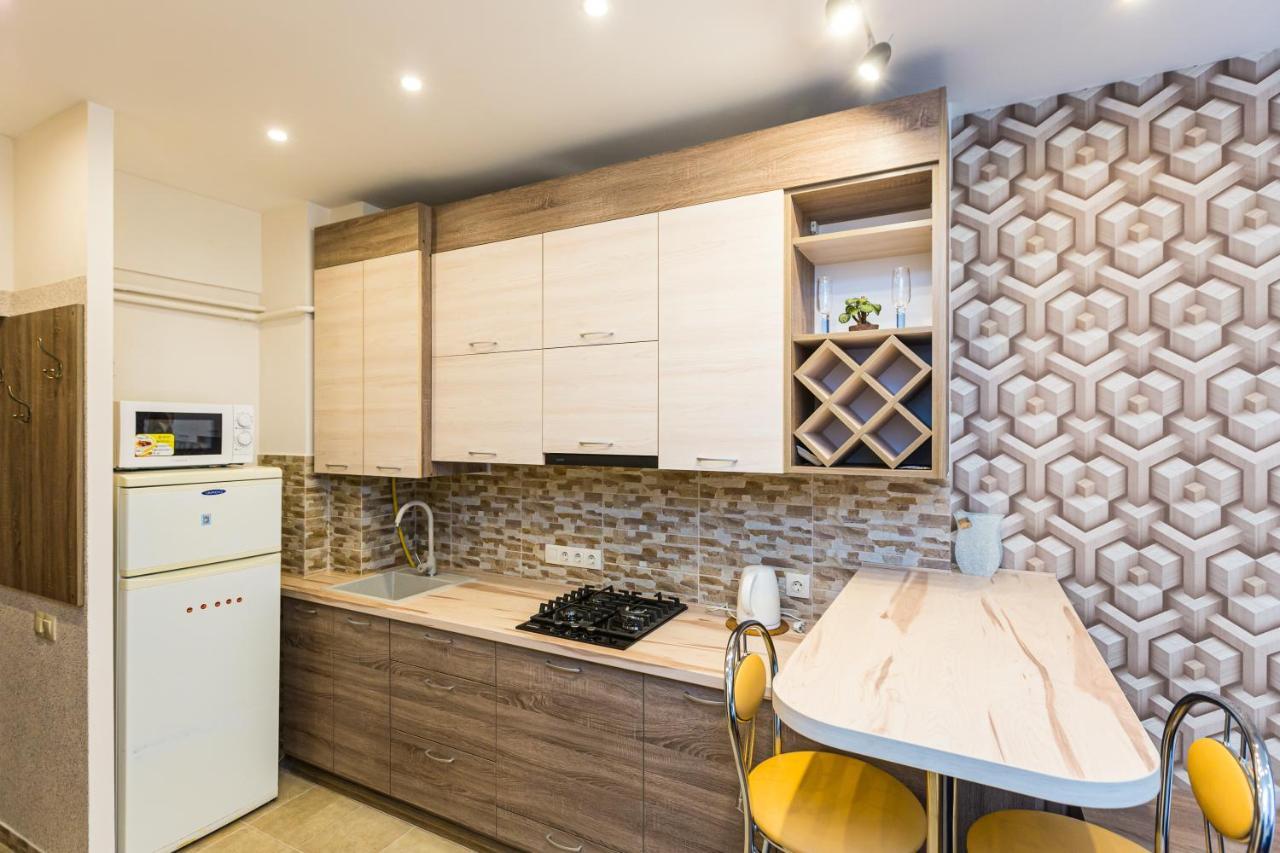 2 Kn. Romana Apartment Lviv Extérieur photo
