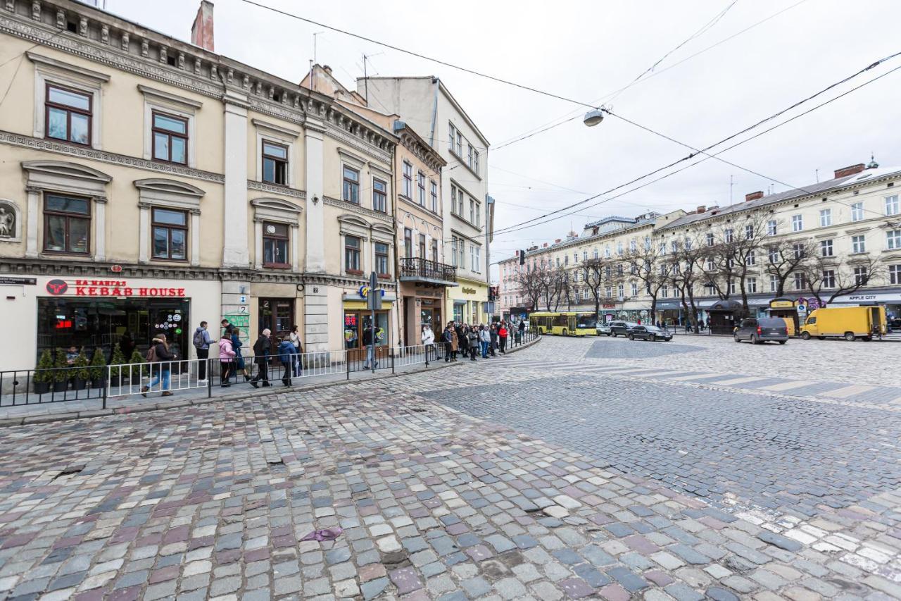 2 Kn. Romana Apartment Lviv Extérieur photo