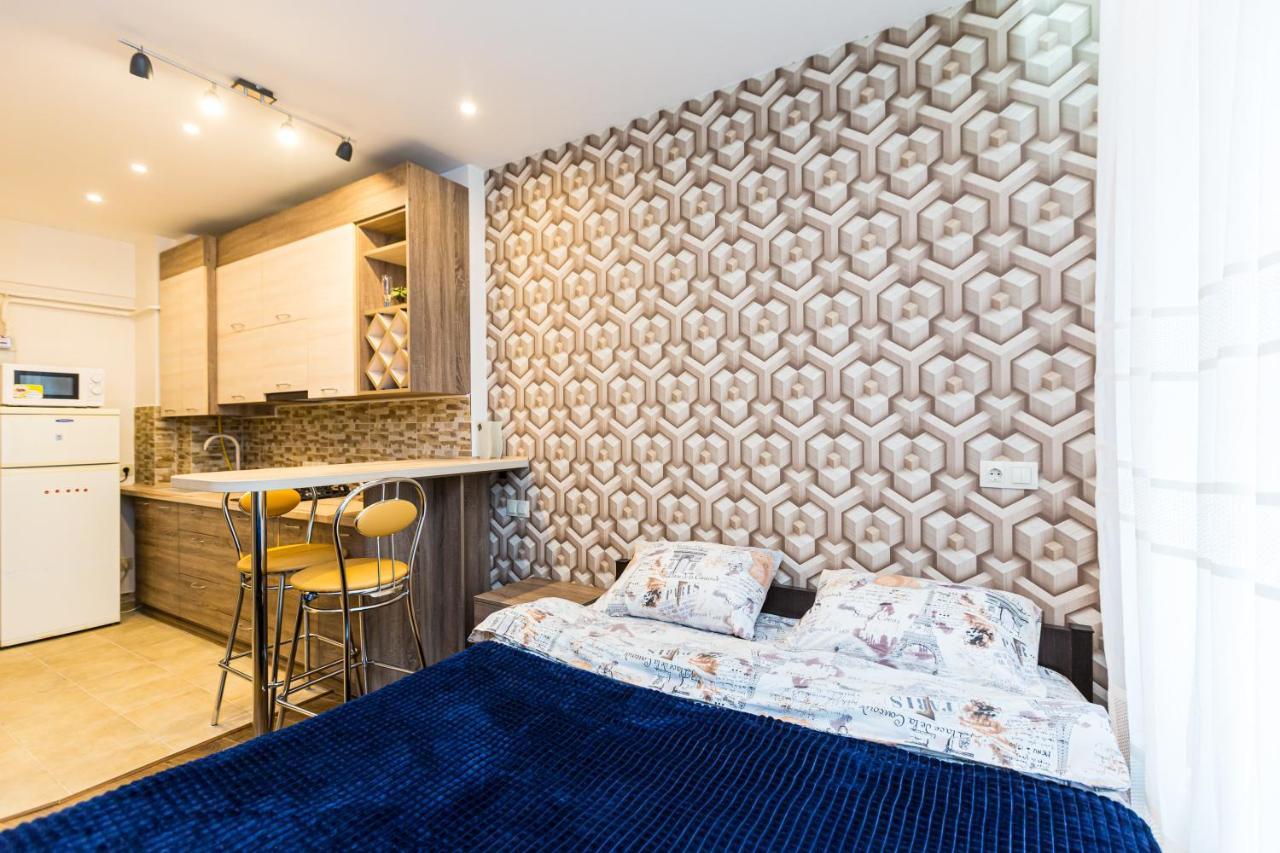 2 Kn. Romana Apartment Lviv Extérieur photo