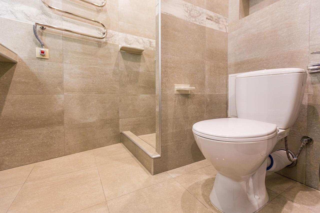 2 Kn. Romana Apartment Lviv Extérieur photo